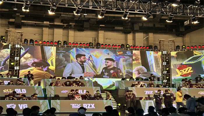 Gamers playing at the Free Fire World Series Pakistan 2025 grand finale held on October 4, 2025 at the National Aerospace Science and Technology Park (NASTP). — Picture by author