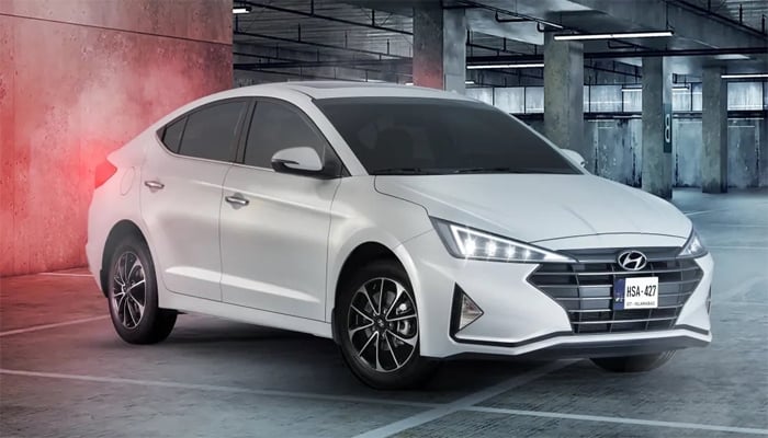 An undated image of Hyundai Elantra 2.0 Limited Edition. — Hyundai Pakistan
