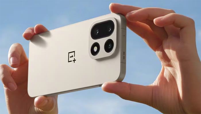 An undated image of OnePlus 15. — OnePlus
