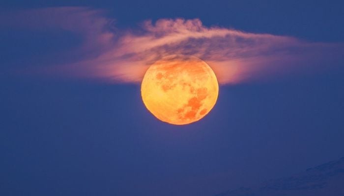 An image of a full perigee moon captured near moonset on November 5, 2025 in Kayseri, Türkiye. — NASA