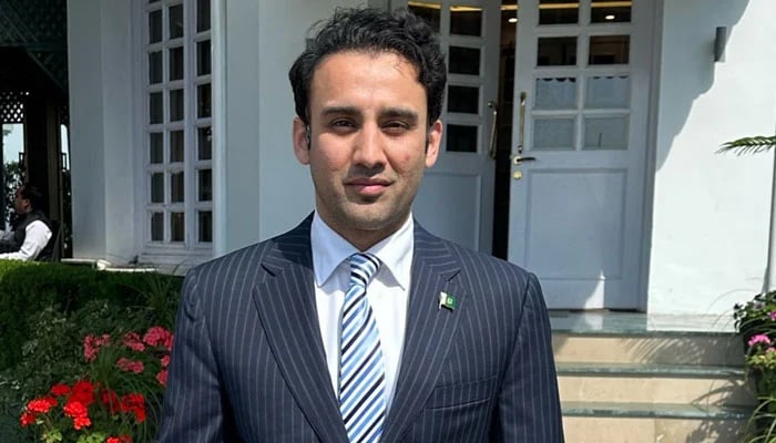 Special Assistant to Prime Minister on Blockchain and Crypto and Chairman Pakistan Virtual Assets Regulatory Authority (PVARA) Bilal Bin Saqib poses for a photo. — Geo.tv