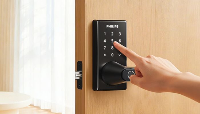 An undated image of Philips WiFi Keypad Door Lock with Handle. — Philips