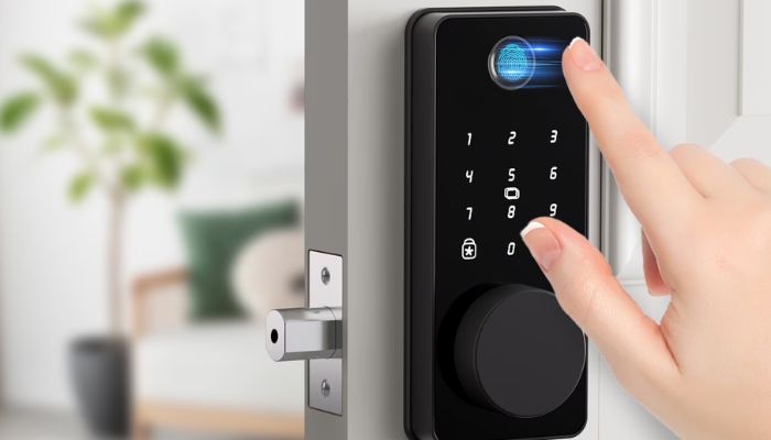 An undated image of Veise VE017 Smart Door Lock. — Veise