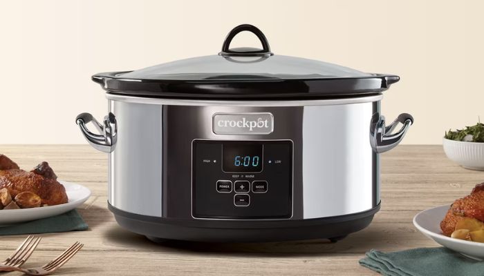 An undated image of Crock-Pot Design Series 7-Quart Programmable Slow Cooker. — Crock-Pot