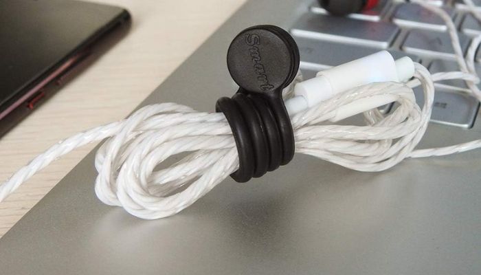 Cool tech gadgets under $10: Top picks to buy