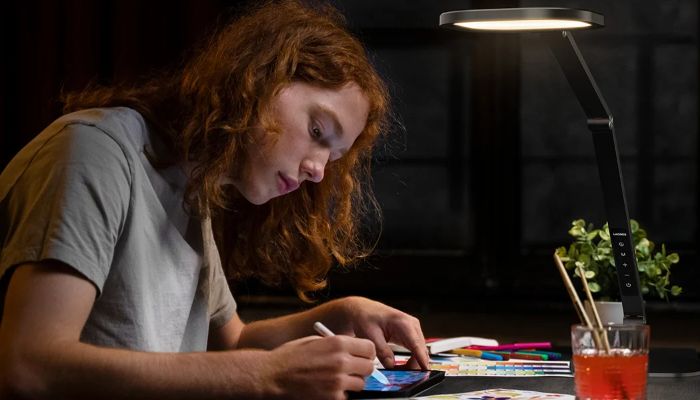 5 tech gadgets every student should have