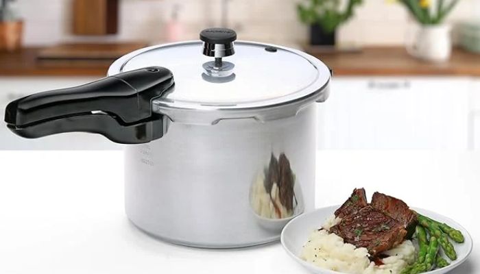 An undated image of Presto 01362 6-Quart Stainless Steel Pressure Cooker. — Presto