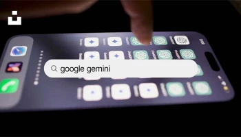 Google Gemini aims to launch female-voiced assistant